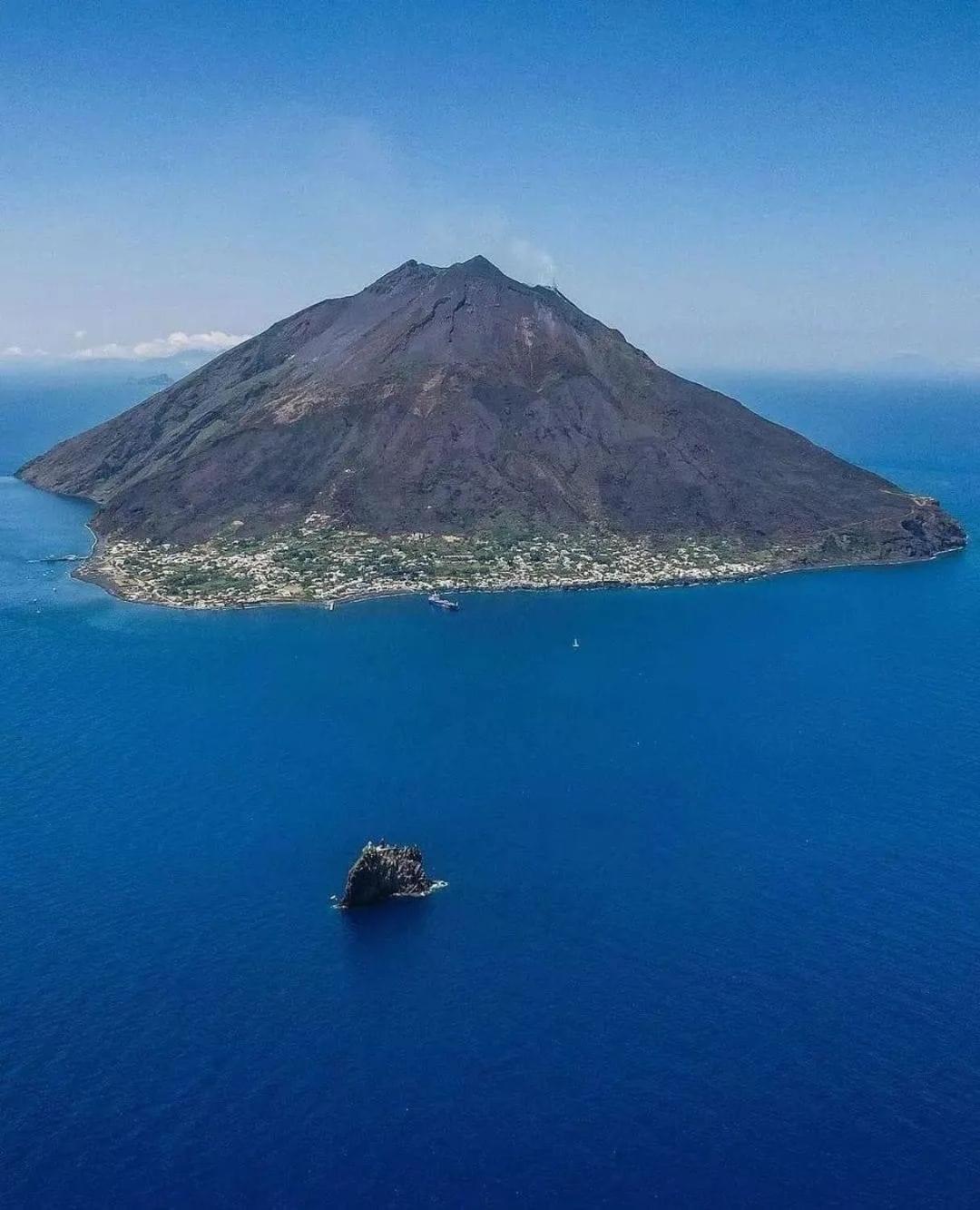 Appartamento La Mia Valigia A Stromboli Esterno foto