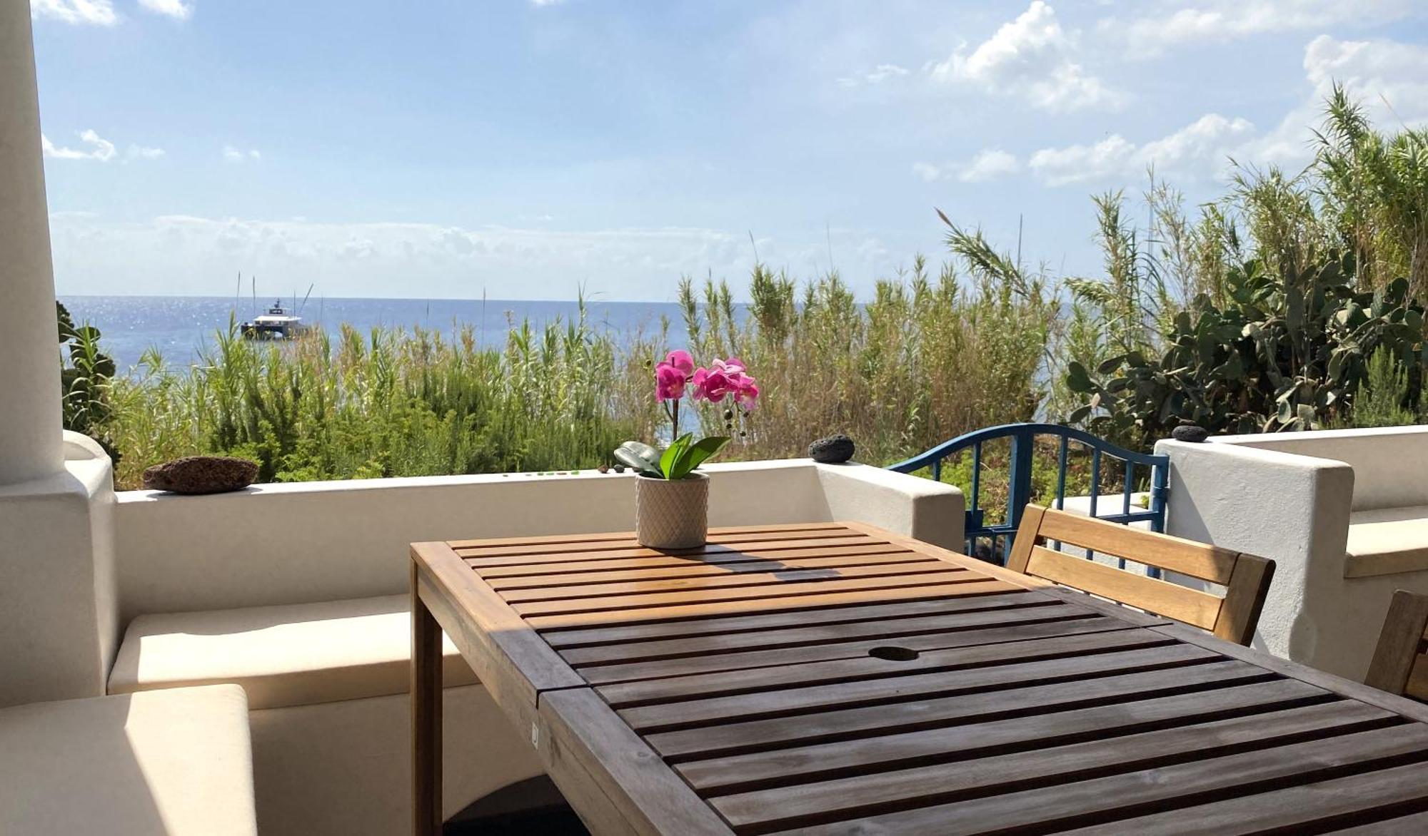 Appartamento La Mia Valigia A Stromboli Esterno foto